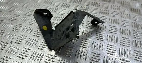 Volkswagen PASSAT B8 ABS pump bracket 5QE612392C