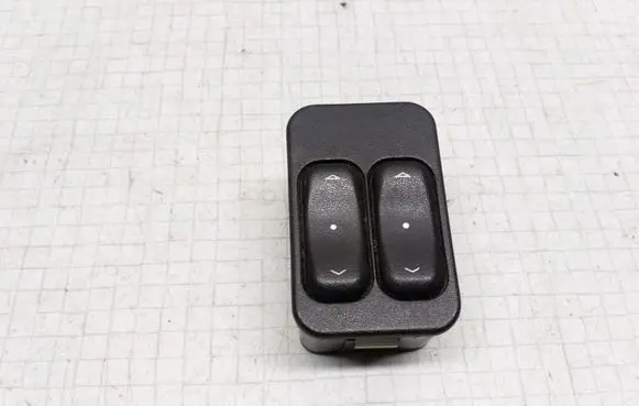 Opel Astra G Electric window control switch 13363201 90561088
