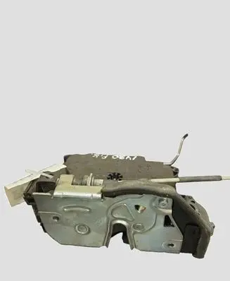 BMW 3 E90 E91 Front door lock 7059973 A048315 1005032035