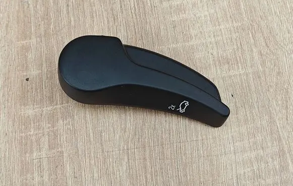BMW 5 G30 G31 G38 Engine bonnet (hood) release handle 7343389