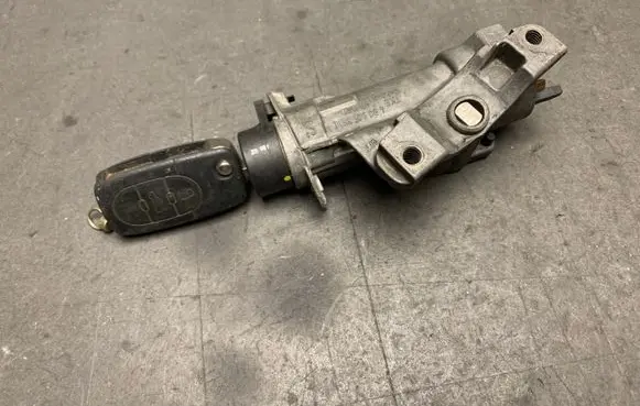 Audi A4 S4 B5 8D Ignition lock 4B0905851 04160200 4B0905849