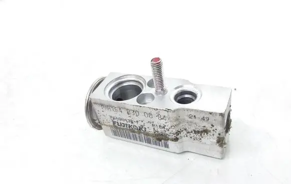 Mercedes-Benz R W251 Air conditioning (A/C) expansion valve A1648300084