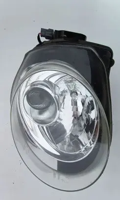 Nissan Juke I F15 Headlight/headlamp