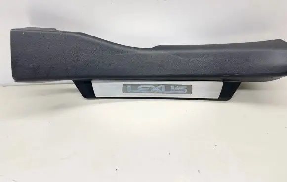 Lexus GS 250 350 300H 450H Rear sill trim cover 6793030061