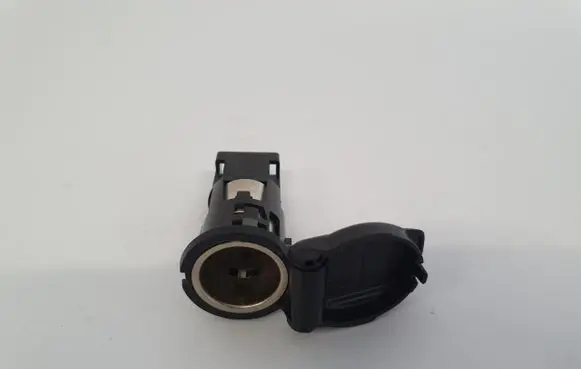 Renault Clio V 12 V Socket (front) 