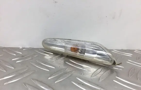 BMW X1 E84 Front fender indicator light 7253326 6313725332602 63137253326