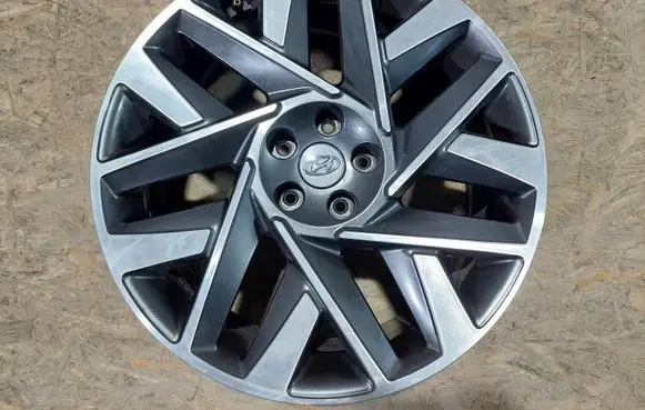 Hyundai Santa Fe R20 alloy rim 52910S1870 30027557