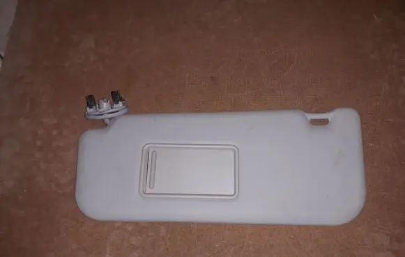Toyota Verso Sun visor