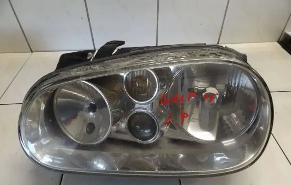 Volkswagen Golf IV Headlight/headlamp 1J1941015K