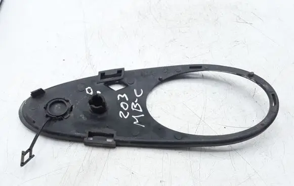 Mercedes-Benz C W203 Front fog light trim/grill A2038850623