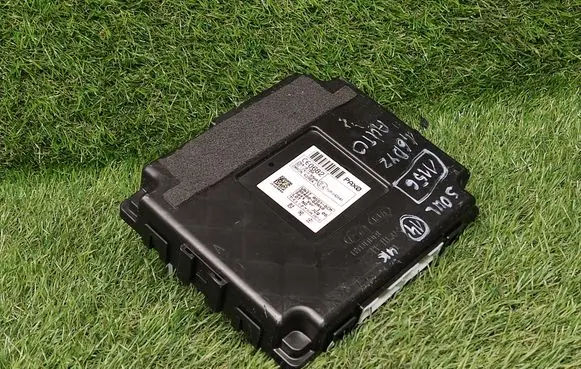 KIA Soul Air suspension control unit module (rear) 95400B2AX0