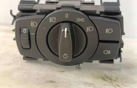 Light switch