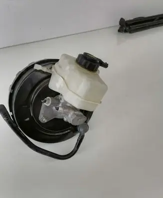 BMW 3 E90 E91 Brake booster 6785646
