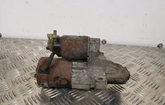 Mazda CX-7 Starter motor M000T87681