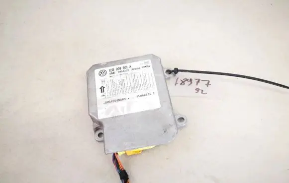 Skoda Fabia Mk1 (6Y) Airbag control unit/module 1c0909601a 5wk43123