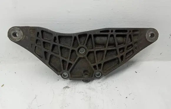 Audi A4 S4 B6 8E 8H Rear differential/diff mount bracket 8E0599287K