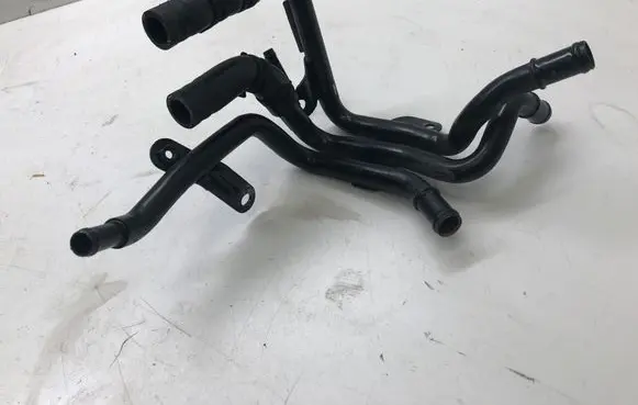 Volkswagen Golf VII Engine coolant pipe/hose 04L121064AD BA54591155
