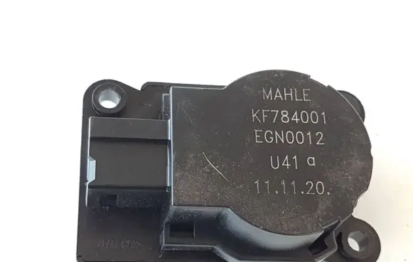 Peugeot 208 Air flap motor/actuator KF784001 111120 EGN0012