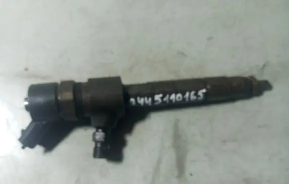 Opel Zafira B Fuel injector 0445110165