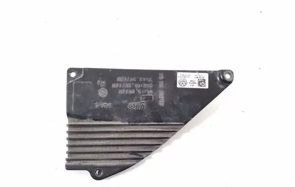 Under headlight/headlamp trim