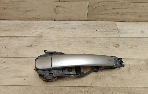 Volkswagen PASSAT B5.5 Front door exterior handle 3B0837885