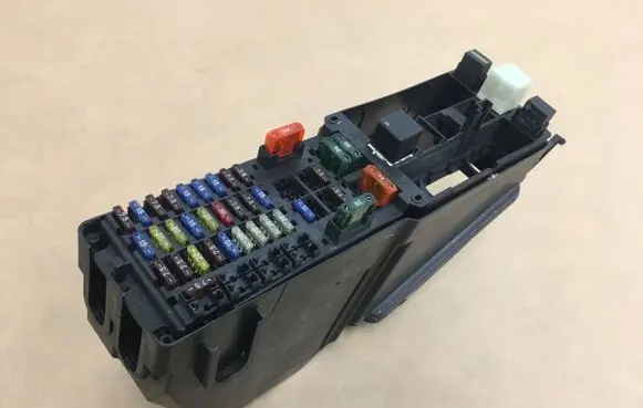 Mercedes-Benz SL R129 Fuse box set 1295450747