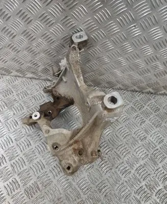 Audi A5 Engine mounting bracket 8W0399296E