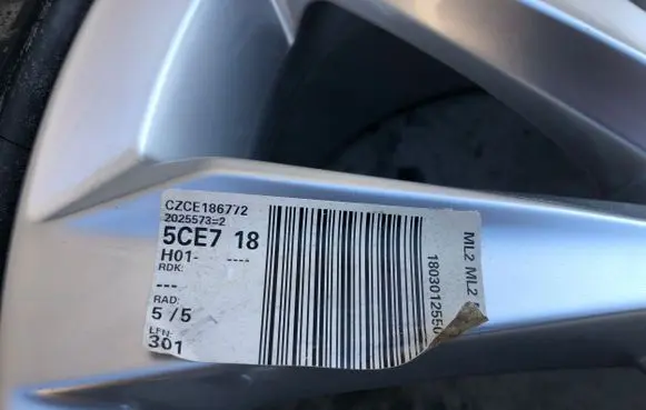 Volkswagen Eos R17 alloy rim 1Q0601025B