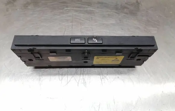 BMW 5 E60 E61 Parking (PDC) sensor switch 6952477