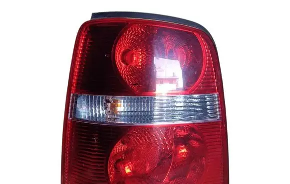 Volkswagen Touran I Rear/tail lights 1T0945095 1T0945111