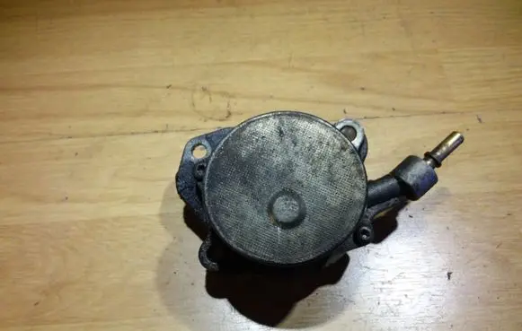 Peugeot 607 Vacuum pump 72266601H