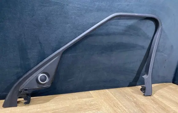 Land Rover Range Rover Sport L494 Other front door trim element DK6220904A