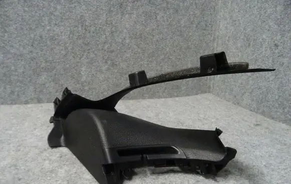 BMW 4 F36 Gran coupe (C) pillar trim 7315109 7311221