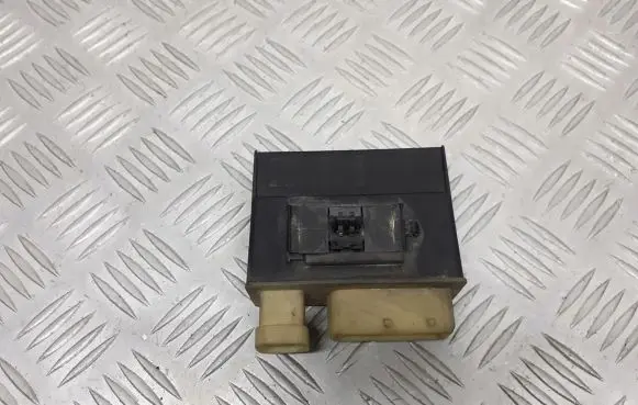 Citroen C3 Coolant fan relay 9652021180