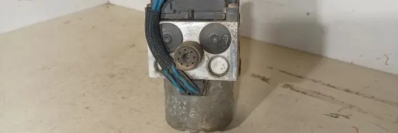Nissan Almera N16 ABS Pump 11000041061 476604M520
