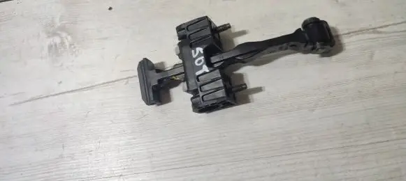 Peugeot 508 II Front door check strap stopper 7701