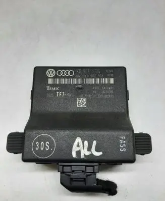 Audi A3 S3 8P Gateway control module 1K0907530G