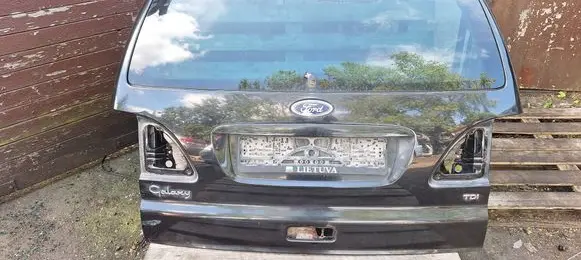 Tailgate/trunk/boot lid