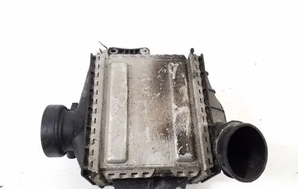 Mercedes-Benz E W212 Intercooler radiator A6510901800