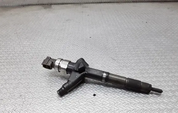 Nissan Primera Fuel injector 16600BN800