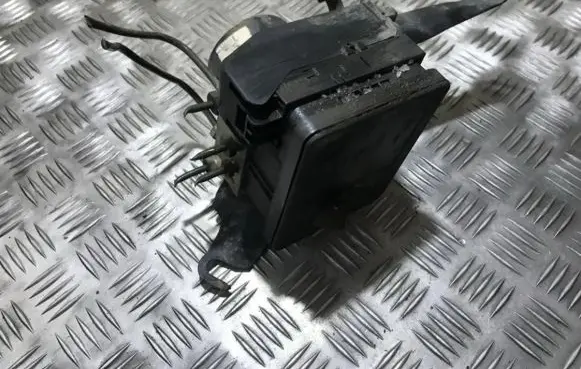Mazda 2 ABS Pump 2s612m110ce 2s61-2m110-ce