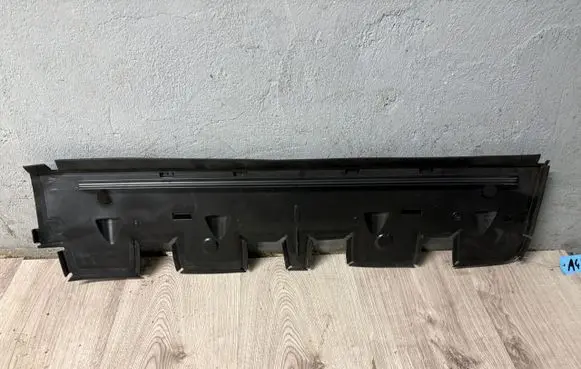 Audi Q7 4M Radiator trim 4M0121286