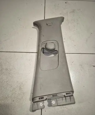 Hyundai Santa Fe (B) pillar trim (top) 858402W000