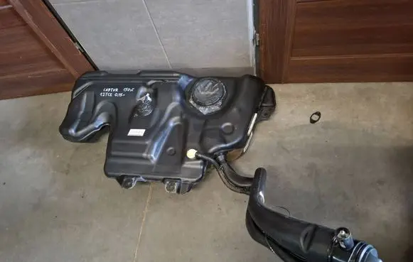 Renault Captur Fuel tank 172029622R
