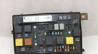 Opel Zafira B Fuse box set 1237094 13206746
