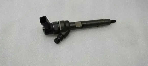 BMW 1 E81 E87 Fuel injector 7810702