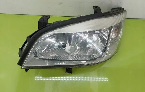 Opel Zafira A Headlight/headlamp 89100054
