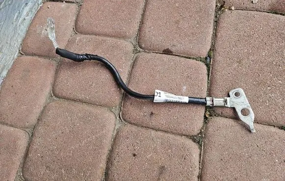 Toyota Aygo X Positive cable (battery) 82114-K2010- 82114K2010 82114K2010B