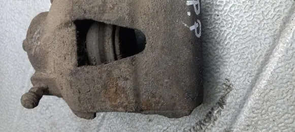 Volkswagen Polo Front brake caliper