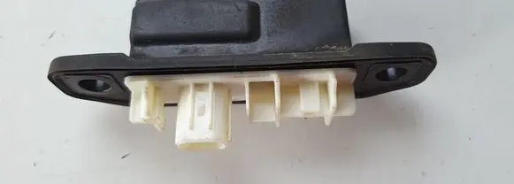 Toyota Prius (XW50) Tailgate opening switch 